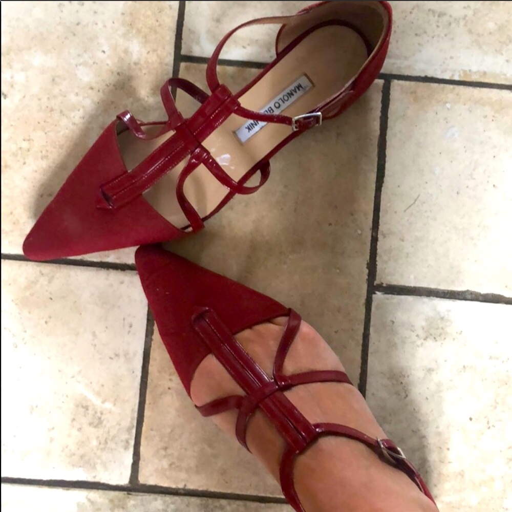 Gorgeous red Manolo Blahnik flats